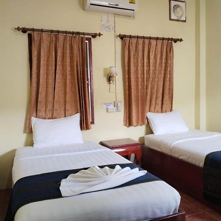Thipphaphone Guesthouse Muang Pakbèng Exteriér fotografie