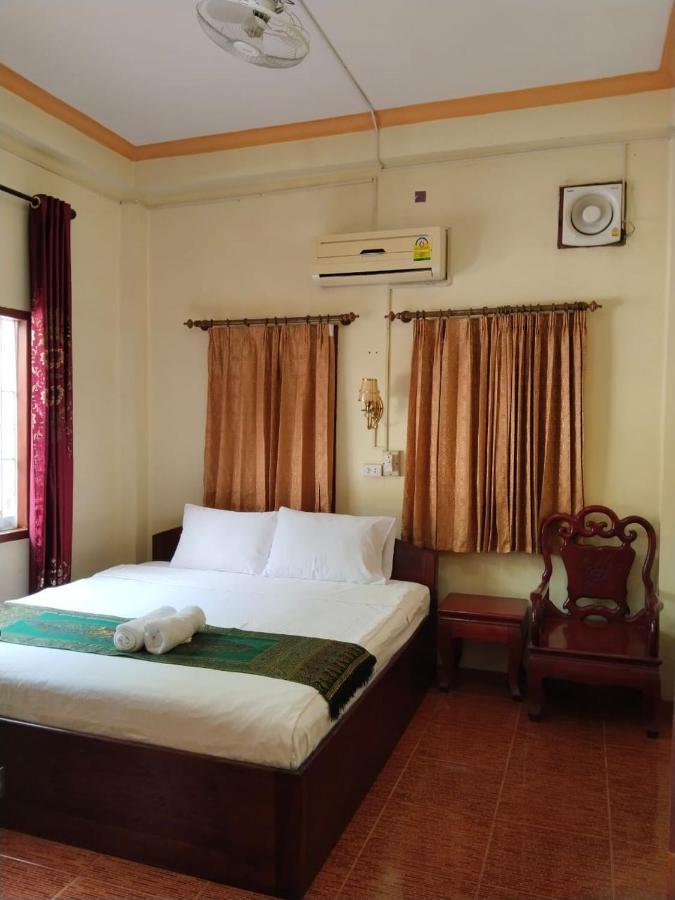 Thipphaphone Guesthouse Muang Pakbèng Exteriér fotografie
